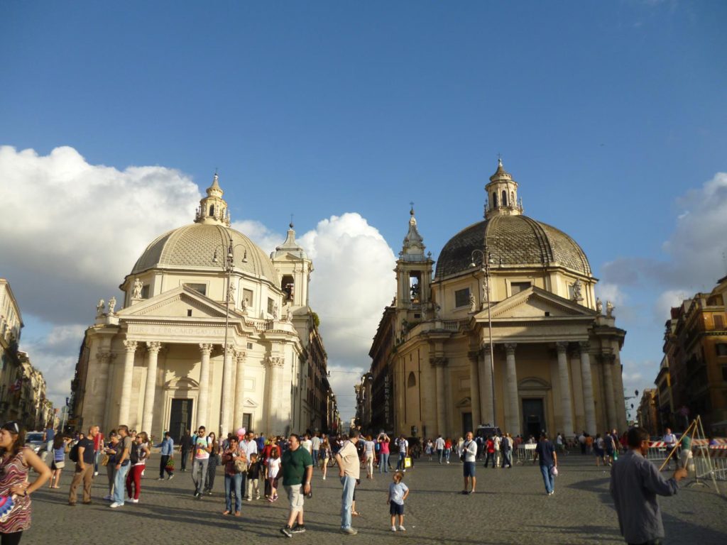Igrejas na Piazza del Popolo em Roma