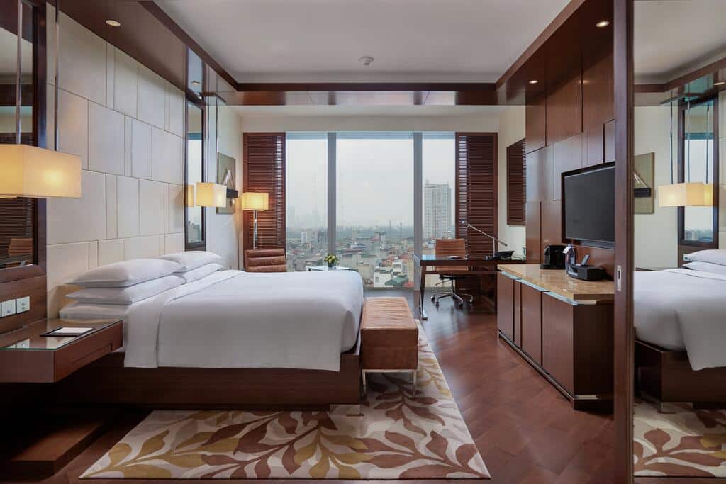 hotel 5 estrelas em hanoi - hotel com arquitetura de vidro 